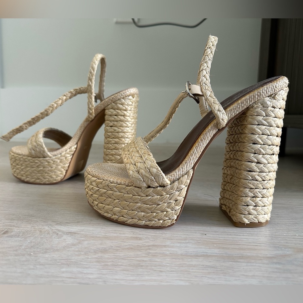 Never worn Jeffrey Campbell heels